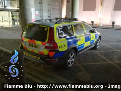 Volvo XC70 III serie
Great Britain - Gran Bretagna
Essex Police
Polizia aeroportuale dello scalo di Londra Stansted
EX16 NZH
Parole chiave: Volvo XC70_IIIserie essex_police EX16NZH