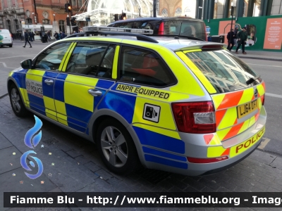 Skoda Octavia Wagon IV serie
United Kingdom - Gran Bretagna
City of London Police
Autopattuglia con sistema lettura targhe ANPR
LJ64 OTT
Parole chiave: Skoda Octavia_Wagon_IVserie