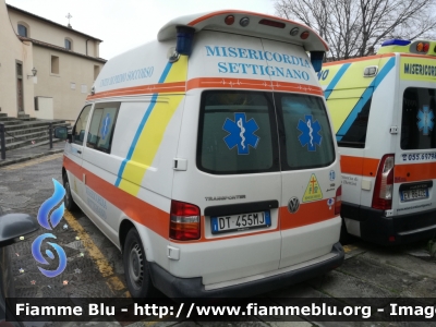 Volkswagen Transporter T5 4Motion
Misericordia di Settignano (FI)
Ambulanza di emergenza
Allestimento Orion
Automezzo 10
Parole chiave: Volkswagen Transporter_T5 Misericordia_Settignano