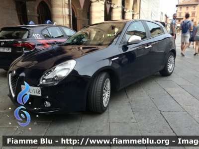 Alfa Romeo Giulietta Restyle
Arma dei Carabinieri
CC DL 148
Parole chiave: Alfa_Romeo Giulietta_restyle CCDL148