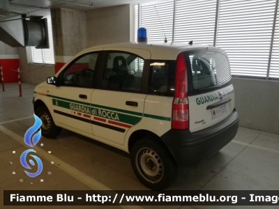 Fiat Nuova Panda 4x4 I serie
Repubblica di San Marino
Guardia di Rocca
RSM POLIZIA 137
Parole chiave: Fiat Nuova_Panda_4x4_Iserie guardia_di_rocca RSMPOLIZIA137