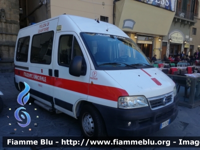 Fiat Ducato III serie
Polizia Municipale di Firenze
Polizia di Quartiere
Automezzo 7
CP 154 MA

164° anniversario della Polizia Municipale di Firenze
Parole chiave: Fiat Ducato_IIIserie polizia_municipale_firenze CP154MA 164_anniversario