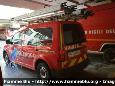 Volkswagen Caddy 4Motion III serie restyle
Vigili del Fuoco
Comando Provinciale di Firenze
Polisoccorso allestimento Ciabilli
VF 29051
Parole chiave: Volkswagem caddy_4motion_IIIserie_restyle VF29051