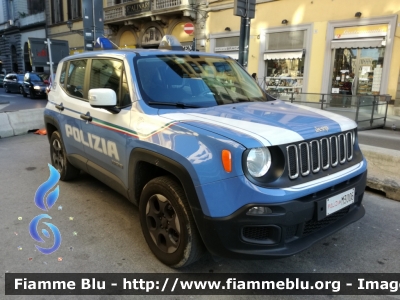 Jeep Renegade
Polizia di Stato 
Reparto Prevenzione Crimine
Allestito NCT
Decorazione Grafica Artlantis
POLIZIA M3006
Parole chiave: Jeep Renegade POLIZIAM3006