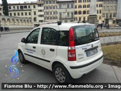 Fiat Nuova Panda I serie
P.A. Fratellanza Militare Firenze
Servizi Sociali
Automezzo 33
Allestimento MAF
Parole chiave: Fiat Nuova_panda_Iserie fratellanza_militare_Firenze