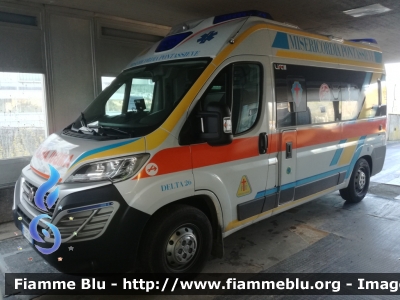 Fiat Ducato X290
Misericordia di Pontassieve (FI)
Ambulanza d'emergenza
Sigla 118: DELTA_26
Allestimento Aricar
Parole chiave: Fiat Ducato_X290 misericordia_pontassieve