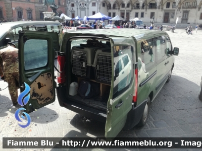 Fiat Scudo IV serie
Esercito Italiano
Nucleo Cinofili
EI CM 888
Parole chiave: Fiat Scudo_IVserie EICM888