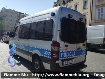 Mercedes-Benz Sprinter III serie
Rzeczpospolita Polska - Polonia
Policja - Polizia di Stato
Reparto antisommossa
Automezzo G705
HPG - B505
Parole chiave: Mercedes-Benz Sprinter_IIIserie polizia polonia HPGB505