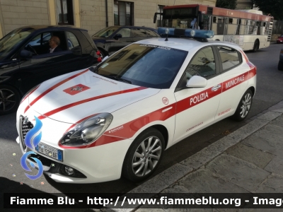 Alfa Romeo Nuova Giulietta restyle
Polizia Municipale di Lucca
Nucleo Sicurezza Urbana
Automezzo 09
Allestimento Bertazzoni
POLIZIA LOCALE YA 529 AF
Parole chiave: Alfa_Romeo Giulietta_restyle PM_Lucca POLIZIALOCALEYA529AF