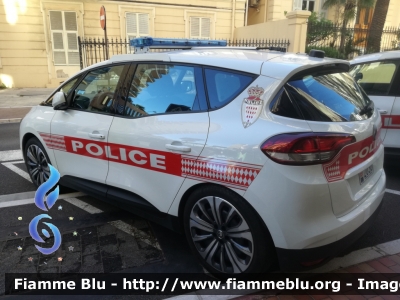 Renault Scenic IV serie
Principatu de Múnegu - Principauté de Monaco - Principato di Monaco
Police
Parole chiave: Renault Scenic_IVserie police_monaco