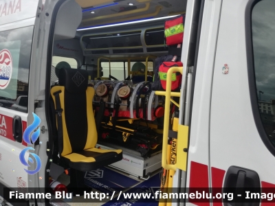 Fiat Ducato X290
Croce Rossa Italiana
Comitato di Firenze
Ambulanza Alto Biocontenimento
Allestimento Mariani Fratelli
FI 50 10-12
Parole chiave: Fiat Ducato X290 cri_firenze