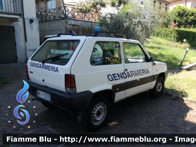 Fiat Panda II serie 4x4
Repubblica di San Marino
Gendarmeria
POLIZIA 125
Parole chiave: Fiat Panda_4x4_IIserie gendarmeria POLIZIA125