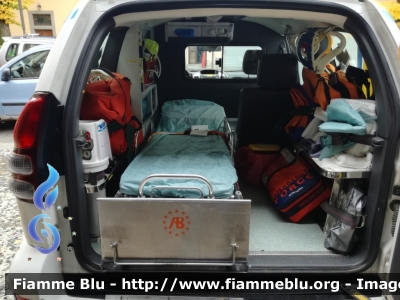 Toyota Land Cruiser
Misericordia di Firenzuola (FI)
Ambulanza per soccorsi in ambiente impervio
Automezzo 5
Allestimento Alessi-Becagli
Parole chiave: Toyota Land_Cruiser misericordia_firenzuola