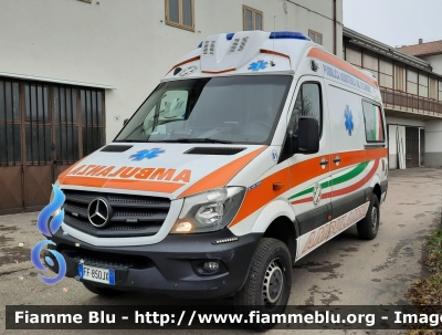 Mercedes-Benz Sprinter III serie restyle 4x4
Pubblica Assistenza Val di Sambro (BO)
Ambulanza
Automezzo S1
Allestimento Alessi-Becagli
Parole chiave: Mercedes-Benz Sprinter_IIIserie_4x4 pubblica_assistenza_val_di_sambro