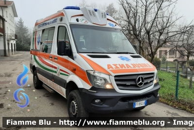 Mercedes-Benz Sprinter III serie restyle 4x4
Pubblica Assistenza Val di Sambro (BO)
Ambulanza
Automezzo S1
Allestimento Alessi-Becagli
Parole chiave: Mercedes-Benz Sprinter_IIIserie_4x4 pubblica_assistenza_val_di_sambro