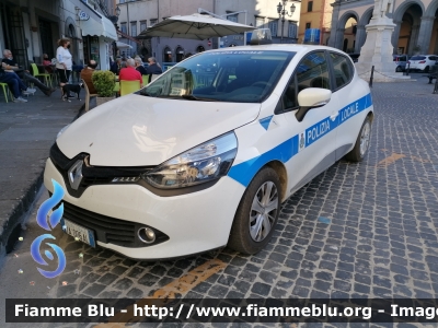 Renault Clio IV serie
Polizia Locale di Acquapendente (VT)
Automezzo 1
Allestimento Ciabilli
POLIZIA LOCALE YA 006 AL
Parole chiave: Renault Clio_IVserie POLIZIALOCALEYA006AL