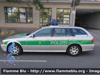 BMW 520 E39 Touring
Deutschland - Germania
Polizei Berlin - Polizia di Berlino
B - 3128
Parole chiave: BMW 520_E39_Touring Polizei_Berlin