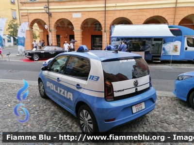 Volkswagen e-up! 
Polizia di Stato
POLIZIA E8318
Parole chiave: Volkswagen e-up! POLIZIAE8318