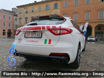 Maserati Levante
Croce Rossa Italiana
Comitato di Modena
CRI 975 AG

Parole chiave: Maserati Levante CRI975AG