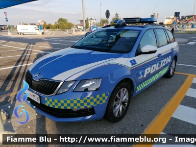 Skoda Octavia Wagon V serie
Polizia di Stato
Polizia Autostradale in servizio sulla rete Autostrade per l'Italia SPA
Allestimento Focaccia
Decorazione Grafica Artlantis
POLIZIA M3798
Parole chiave: Skoda Octavia_Wagon_Vserie POLIZIAM3798