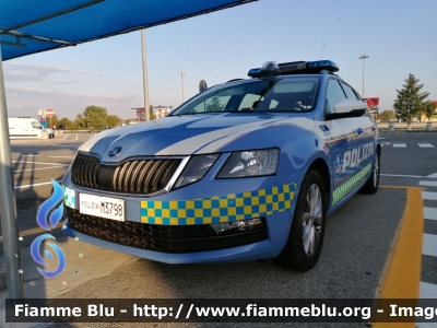 Skoda Octavia Wagon V serie
Polizia di Stato
Polizia Autostradale in servizio sulla rete Autostrade per l'Italia SPA
Allestimento Focaccia
Decorazione Grafica Artlantis
POLIZIA M3798
Parole chiave: Skoda Octavia_Wagon_Vserie POLIZIAM3798