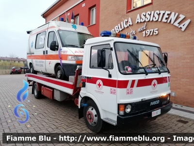 Iveco 79-13
Croce Rossa Italiana
Comitato di Piacenza
Museo Storico
Carro attrezzi per recupero e trasporto mezzi storici
Allestimento Isoli
PC 29 30-07
CRI 087 ZA

Veicolo impiegato nel trasporto di un'ambulanza verso il Museo.
Parole chiave: Fiat_Iveco_79-13