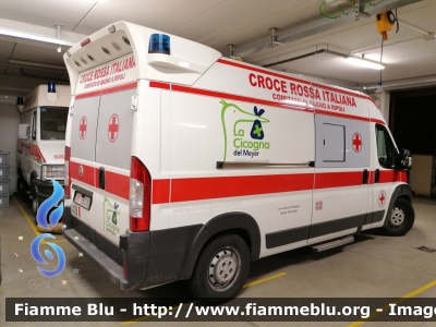 Fiat Ducato X250
Croce Rossa Italiana
Comitato di Bagno a Ripoli (FI)
Ambulanza per trasporto neonatale
Allestimento Alessi Becagli
FI 50 10-62
CRI 260 AB
Parole chiave: Fiat Ducato_X250 cri_bagno_a_ripoli