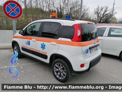 Fiat Nuova Panda 4x4 II serie
Azienda USL Toscana Centro 
118 Firenze Prato
Gestione emergenza cantieri e grandi opere
Allestimento Ciabilli
Parole chiave: Fiat Nuova_panda_4x4_IIserie grandi_opere