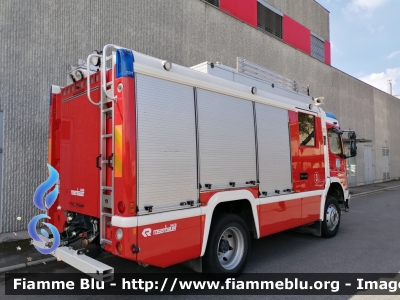 Mercedes-Benz Atego
Republika Slovenija - Repubblica Slovena
Gasilska Brigada Koper - Vigili del Fuoco Capodistria
AutoPompaSerbatoio per soccorso in galleria
Automezzo 3
Allestimento Rosenbauer
Parole chiave: Mercedes-Benz unimog Gasilska_brigada_koper