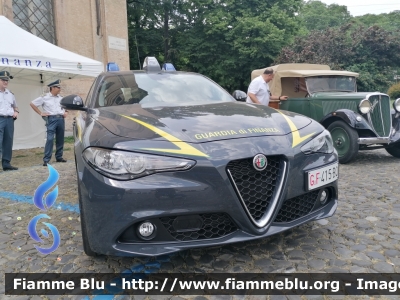 Alfa Romeo Nuova Giulia
Guardia di Finanza
Allestimento FCA
Decorazione Grafica Artlantis
GdiF 415 BQ
Parole chiave: Alfa_Romeo Nuova_Giulia GdiF415BQ