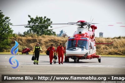 Agusta Westland AW139
Vigili del Fuoco
Servizio Aereo
Nucleo Elicotteri di Bologna
Drago VF 151
Parole chiave: Agusta-Westland AW139 VF151 Grifone_2022