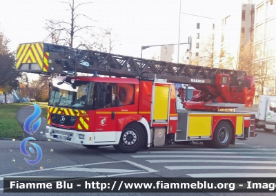 Mercedes-Benz Econic II serie
France - Francia
Sapeur Pompier S.D.I.S. 67 Bas-Rhin
AutoScala allestimento Magirus
Parole chiave: Mercedes-Benz Econic_IIserie