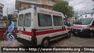 Fiat Ducato III serie
Croce Rossa Italiana
Comitato Locale di Roseto
Unità territoriale di Silvi
Allestita Fast
CRI A813C
Parole chiave: Fiat Ducato_IIIserie CRIA813C Ambulanza