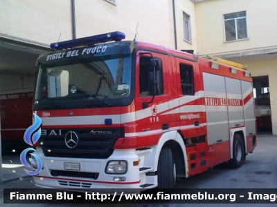 Mercedes-Benz Actros 1841 II serie
Vigili del Fuoco
Comando Provinciale di Pescara
AutoPompaSerbatoio allestimento Bai
VF 23353
Parole chiave: Mercedes-Benz Actros_1841_IIserie VF23353