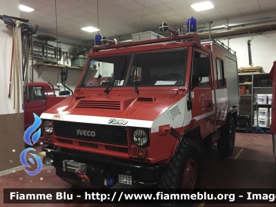 Iveco Vm90
Vigili del Fuoco
Unione distrettuale della Valsugana e Tesino
Corpo Volontario di Spera (TN)
*Venduto*
Parole chiave: Iveco Vm90