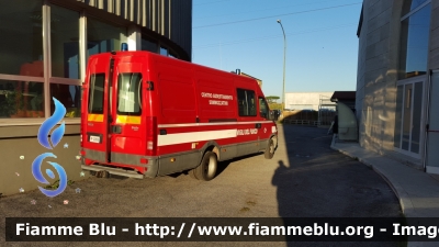 Iveco Daily III serie
Vigili del Fuoco
Comando Provinciale di Roma
Scuole Centrali Antincendio di Capannelle
Centro Addestramento Sommozzatori
VF 22505
Parole chiave: Iveco Daily_IIIserie VF22505