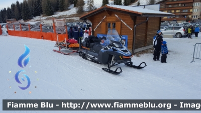 Bombardier Lynx Yeti 600 Ace
Polizia di Stato
Soccorso Alpino
Parole chiave: Bombardier Lynx_Yeti_600_Ace