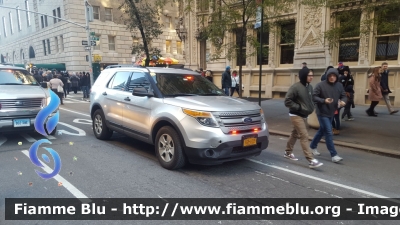 Ford Explorer
United States of America-Stati Uniti d'America
New York Police Department
Foto Scattata a Manhattan durante il Thanksgiving Day 2017
Parole chiave: Ford Explorer