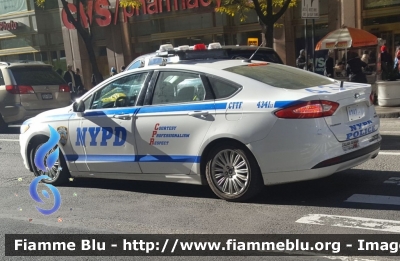 Ford Fusion Hybrid
United States of America - Stati Uniti d'America
New York Police Department (NYPD)
Citywide Traffic Task Force
Parole chiave: Ford Fusion_Hybrid