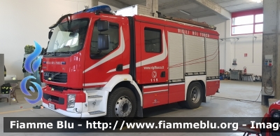 Volvo FL 290 III serie
Vigili del Fuoco
Comando Provinciale di Ravenna
Distaccamento Permanente di Cervia (RA)
AutoPompaSerbatoio allestimento BAI
VF 26501
Parole chiave: Volvo FL_290_IIIserie VF26501