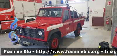 Land Rover Defender 110
Vigili del Fuoco
Comando Provinciale di Ravenna
Distaccamento Permanente di Cervia (RA)
Allestimento Piemme Antincendi
VF 20819
Parole chiave: Land-Rover Defender_110 VF20189