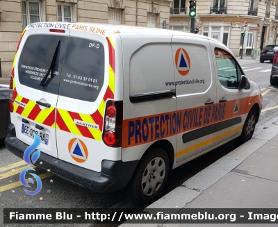 Peugeot Rifter
France - Francia
Protection Civile de Paris
Parole chiave: Peugeot Rifter