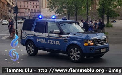 Land-Rover Discovery 4
Polizia di Stato
Roma
Parole chiave: Land-Rover Discovery_4