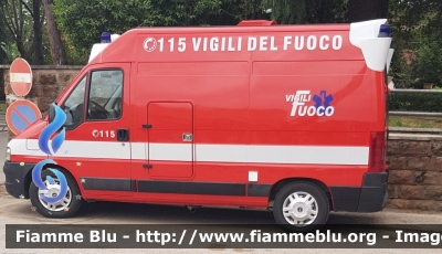 Fiat Ducato III serie
Vigili del Fuoco
Comando Provinciale di Roma
Scuole Centrali Antincendi
VF 28036
Parole chiave: Fiat Ducato_IIIserie VF28036 Ambulanza