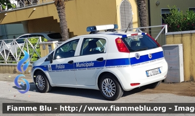 Fiat Punto VI serie
Polizia Municipale Bellaria-Igea Marina (RN)
Parole chiave: Fiat Punto_VIserie