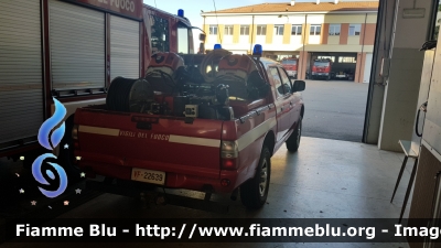 Mitsubishi L200 III serie
Vigili del Fuoco 
Comando Provinciale di Piacenza
VF 22639
Parole chiave: Mitsubishi L200_IIIserie VF22639