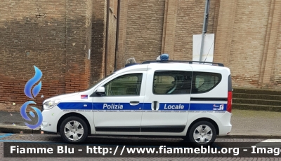 Dacia Doker
Polizia Municipale Cesenatico
A2
Parole chiave: Dacia Doker