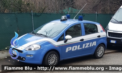 Fiat Punto VI serie
Polizia di Stato 
Allestimento Nuova Carrozzeria Torinese
Decorazione grafica Artlantis
POLIZIA N5409
Parole chiave: Fiat Punto_VIserie POLIZIAN5049