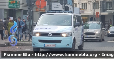 Volkswagen Transporter T6
Koninkrijk België - Royaume de Belgique - Königreich Belgien - Belgio
Politie Antwerpen - Polizia locale di Anversa
Parole chiave: Volkswagen Transporter_T6