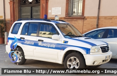 Suzuky Gran Vitara
Polizia Municipale Cervia
Cervia 13
Parole chiave: Suzuky Gran_Vitara